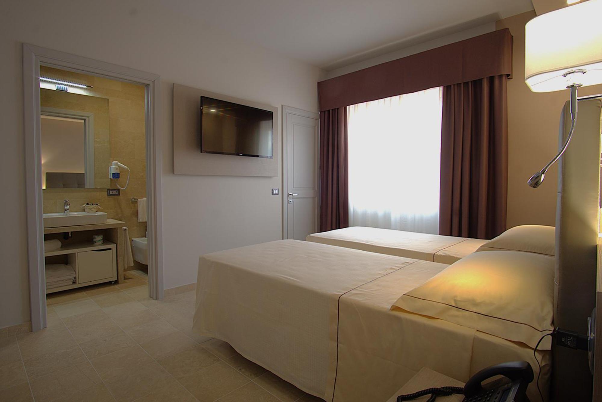 Netum Hotel 4*
