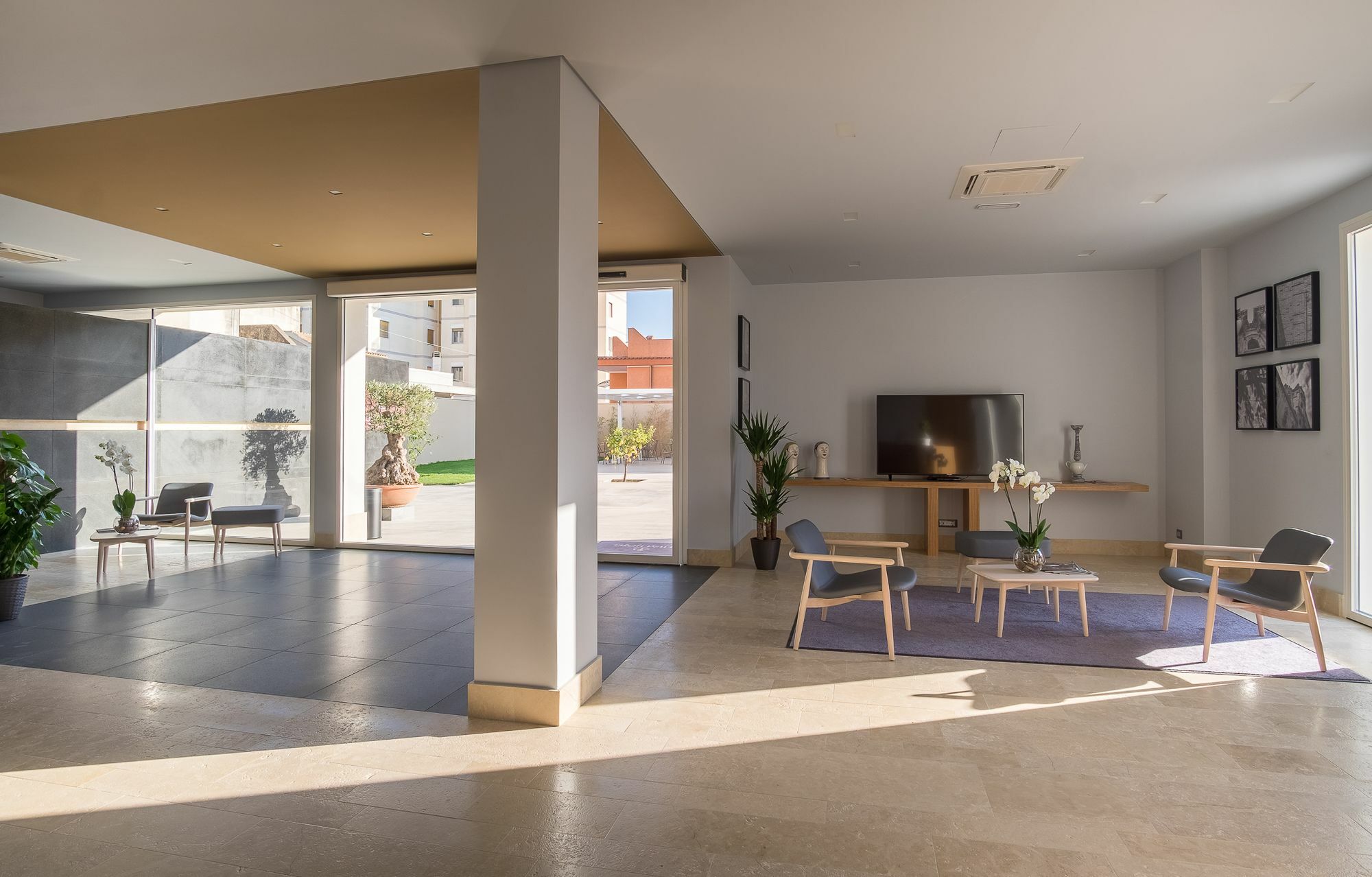 Netum Hotel